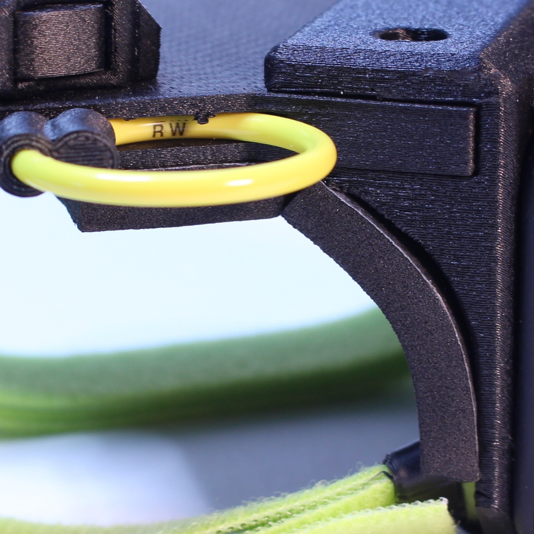 Handcam padding close-up